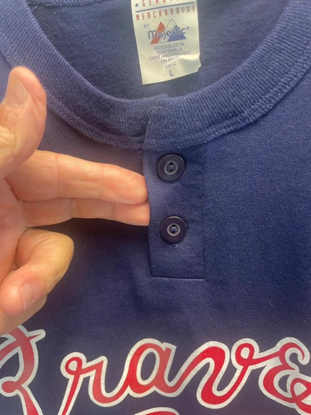 Atlanta Braves Majestic Navy Short-Sleeve Henley Tee with Red & Yellow‎ Logo